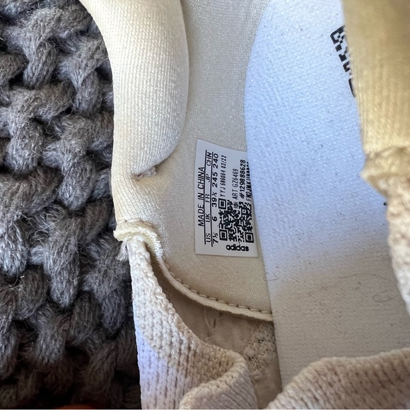 Adidas Running sneakers size 7.5 - Picture 6 of 6